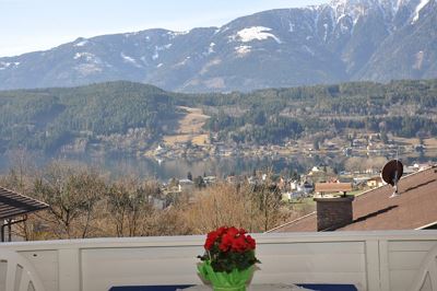 Ferienwohnung 2 mit Balkon und Seeblick